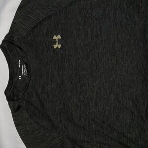 Under Armour tech tee shirt, gray black, size Small